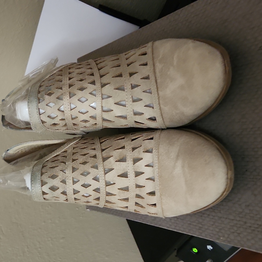 Maurices tan booties